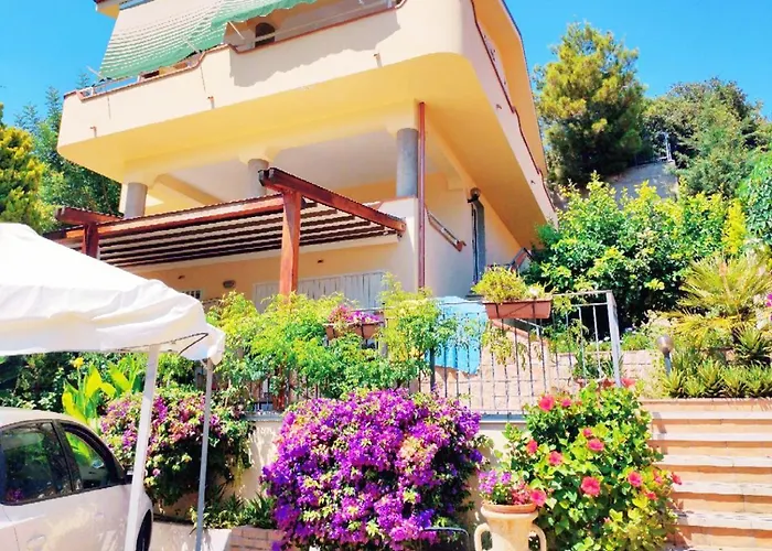 Villetta A Trebisacce Con Vista Mare
